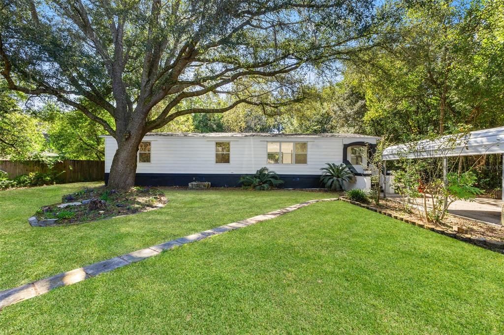 For Sale: $209,900 (2 beds, 2 baths, 1438 Square Feet)