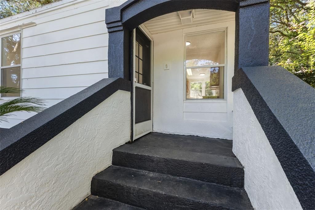 For Sale: $209,900 (2 beds, 2 baths, 1438 Square Feet)