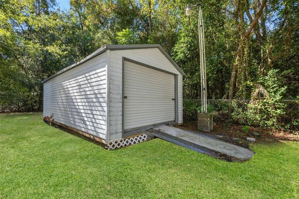 For Sale: $209,900 (2 beds, 2 baths, 1438 Square Feet)