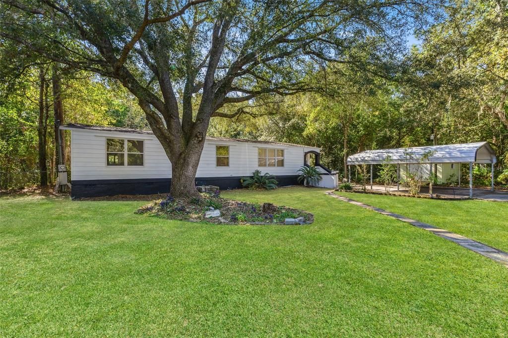 For Sale: $209,900 (2 beds, 2 baths, 1438 Square Feet)