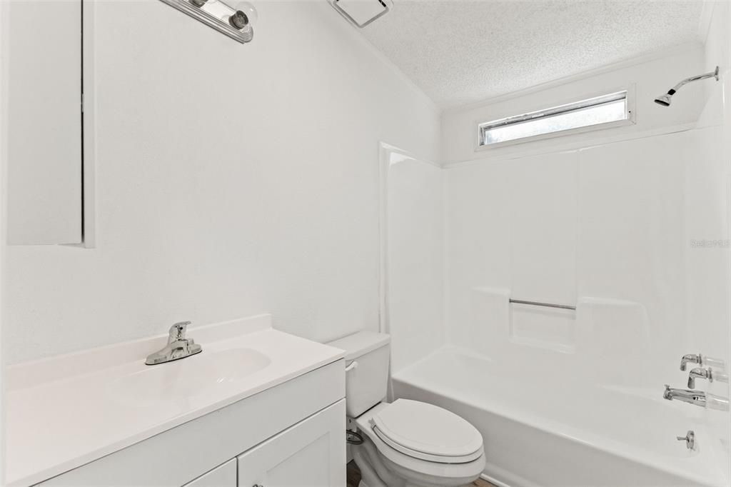 For Sale: $209,900 (2 beds, 2 baths, 1438 Square Feet)