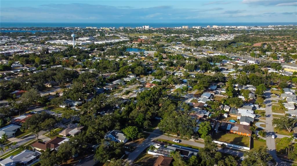 Под контрактом: $279,900 (3 спален, 2 ванн, 1186 Квадратных фут)