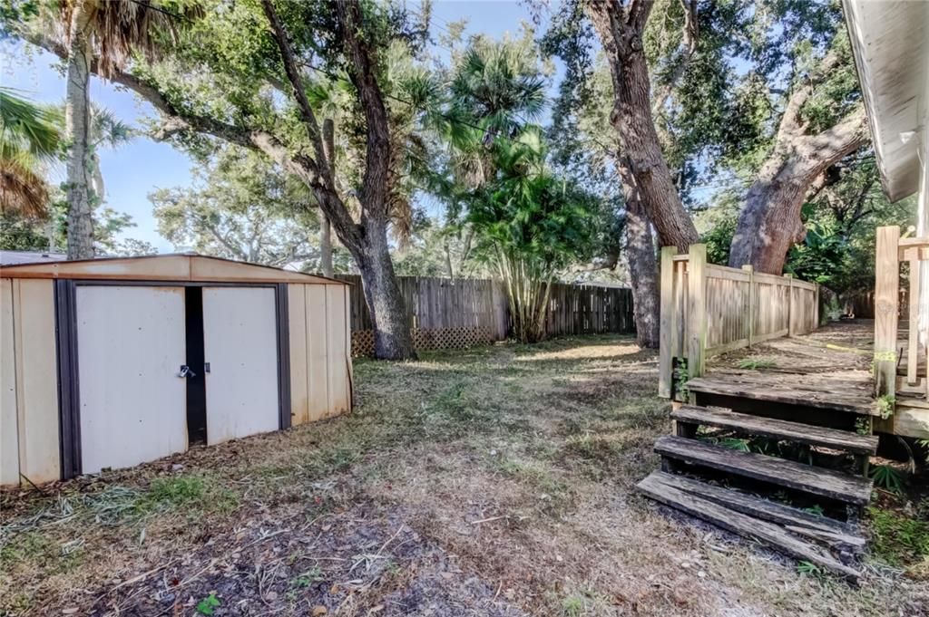 Под контрактом: $279,900 (3 спален, 2 ванн, 1186 Квадратных фут)