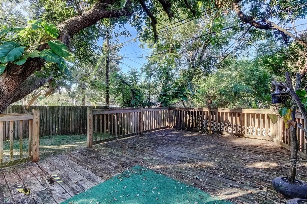 Под контрактом: $279,900 (3 спален, 2 ванн, 1186 Квадратных фут)