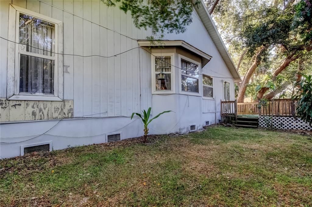 Под контрактом: $279,900 (3 спален, 2 ванн, 1186 Квадратных фут)