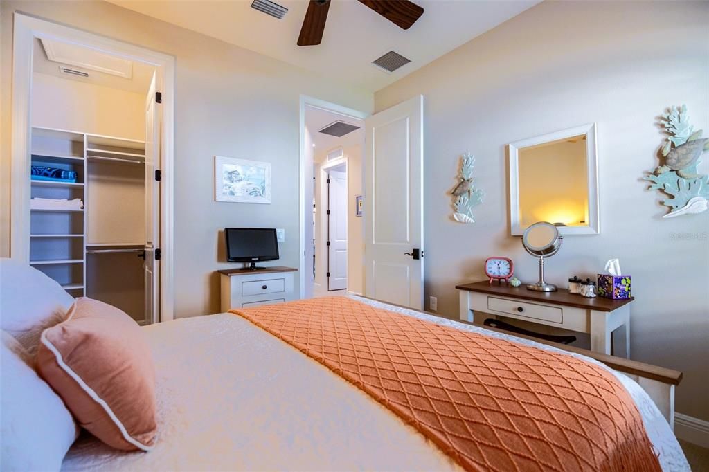 For Sale: $499,000 (3 beds, 2 baths, 1808 Square Feet)