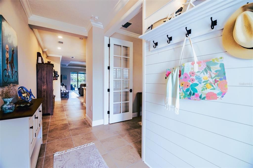 For Sale: $499,000 (3 beds, 2 baths, 1808 Square Feet)