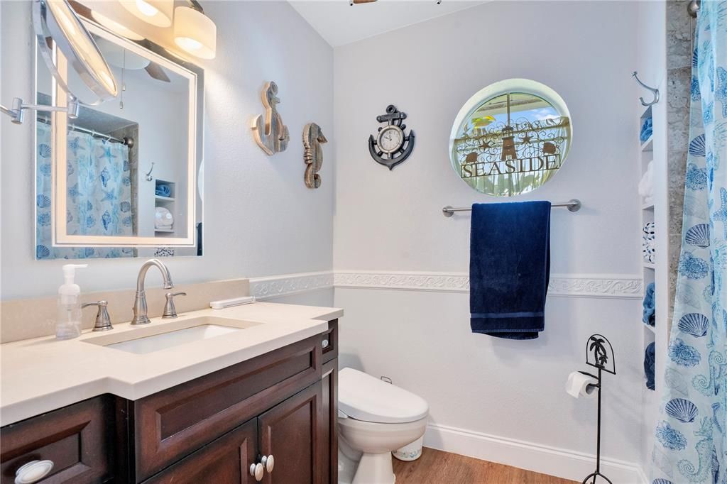 Под контрактом: $450,000 (3 спален, 2 ванн, 1788 Квадратных фут)