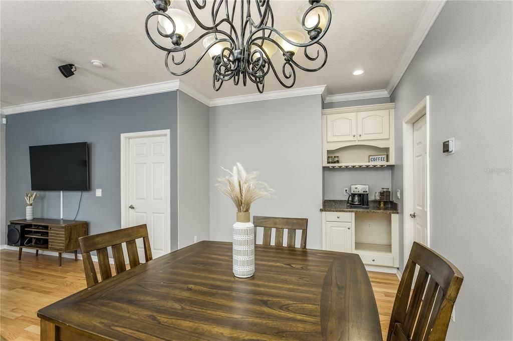 Active With Contract: $485,000 (3 beds, 2 baths, 2046 Square Feet)