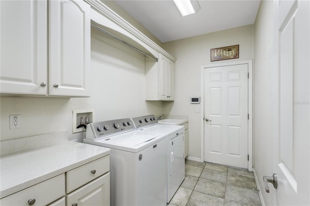 Active With Contract: $485,000 (3 beds, 2 baths, 2046 Square Feet)