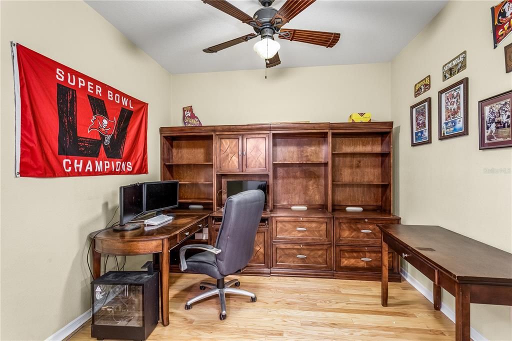 Active With Contract: $485,000 (3 beds, 2 baths, 2046 Square Feet)