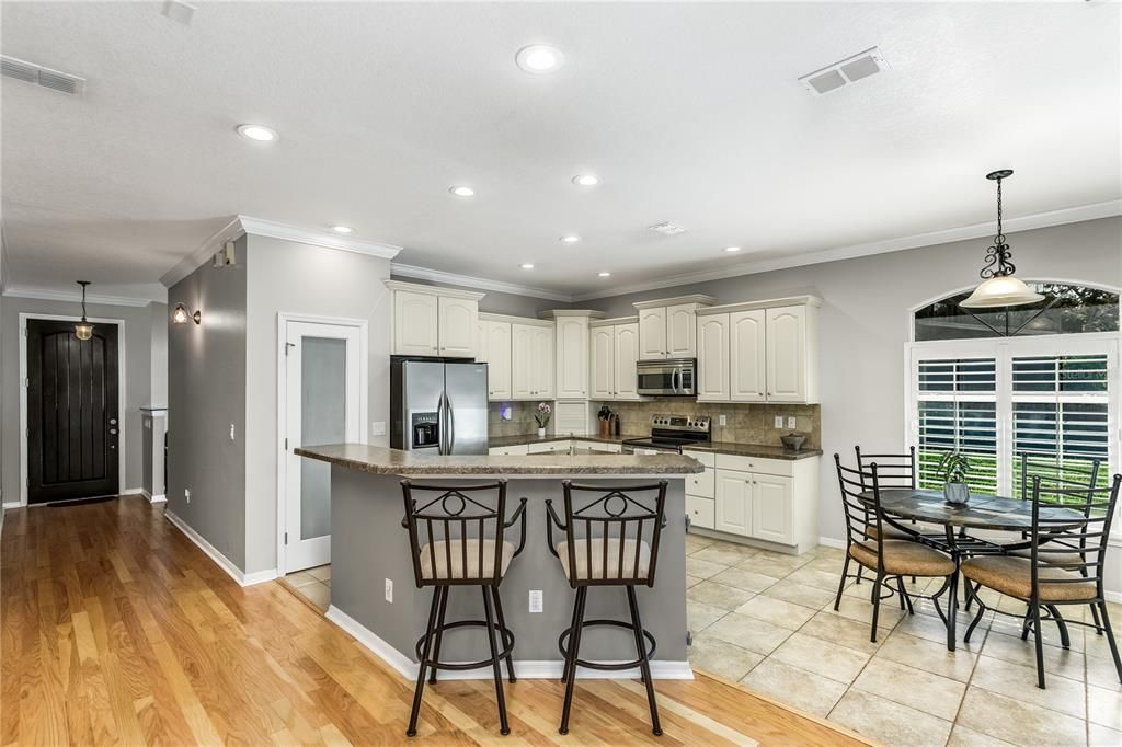 Active With Contract: $485,000 (3 beds, 2 baths, 2046 Square Feet)