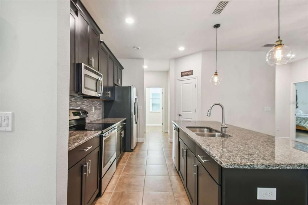 For Sale: $459,900 (3 beds, 2 baths, 1950 Square Feet)