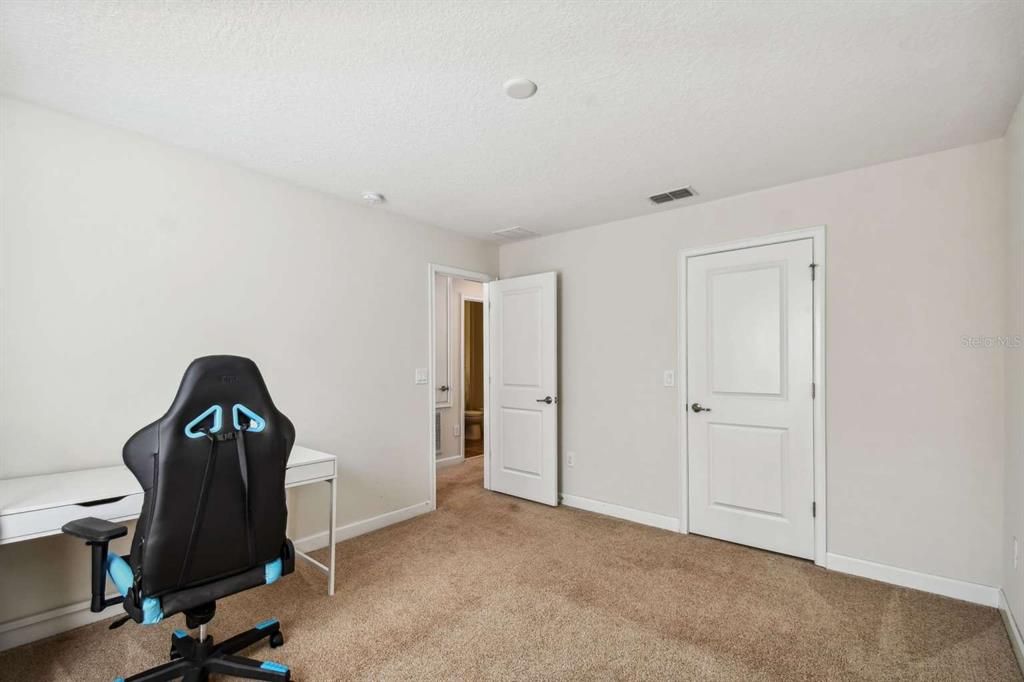 For Sale: $459,900 (3 beds, 2 baths, 1950 Square Feet)