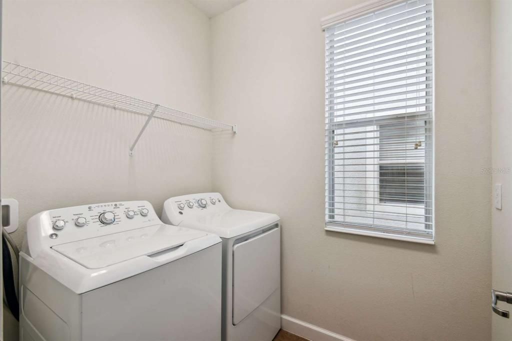 For Sale: $459,900 (3 beds, 2 baths, 1950 Square Feet)