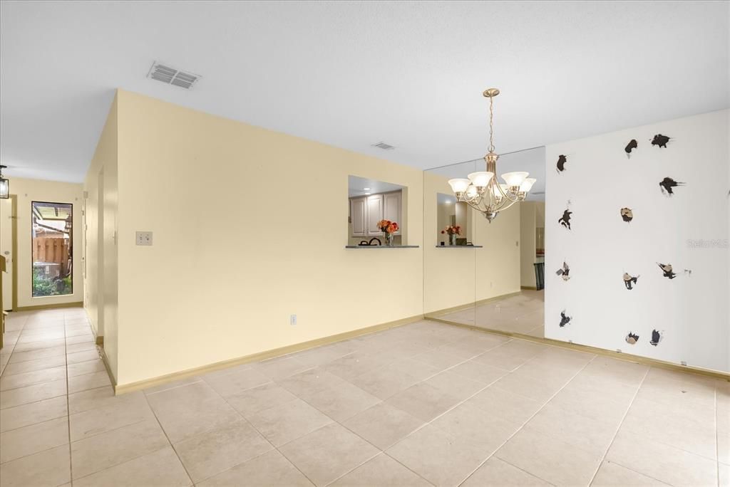 En Venta: $275,000 (2 camas, 2 baños, 1618 Pies cuadrados)