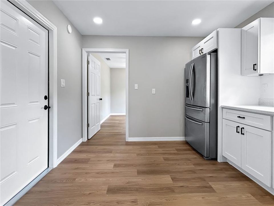 合同活跃: $339,990 (3 贝兹, 2 浴室, 1820 平方英尺)