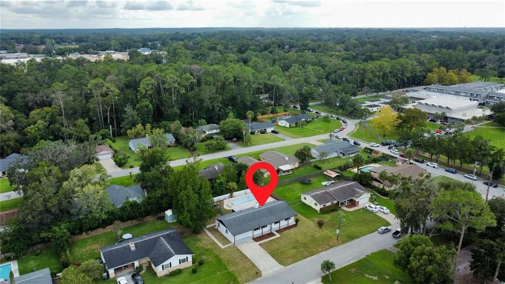 合同活跃: $339,990 (3 贝兹, 2 浴室, 1820 平方英尺)