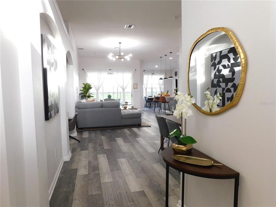 Под контрактом: $419,000 (4 спален, 3 ванн, 1834 Квадратных фут)