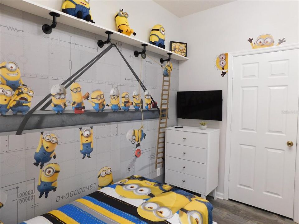 Под контрактом: $419,000 (4 спален, 3 ванн, 1834 Квадратных фут)