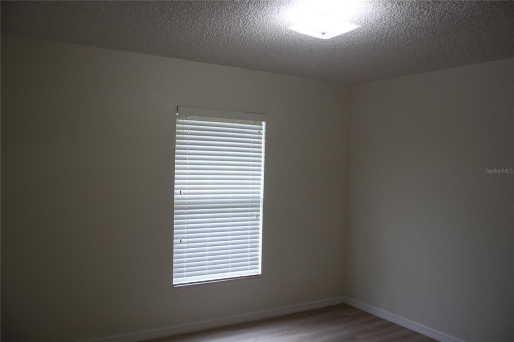 For Rent: $1,950 (3 beds, 2 baths, 1824 Square Feet)