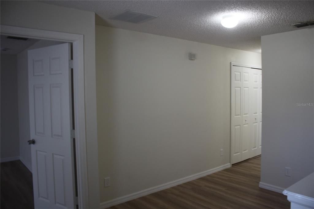 For Rent: $1,950 (3 beds, 2 baths, 1824 Square Feet)