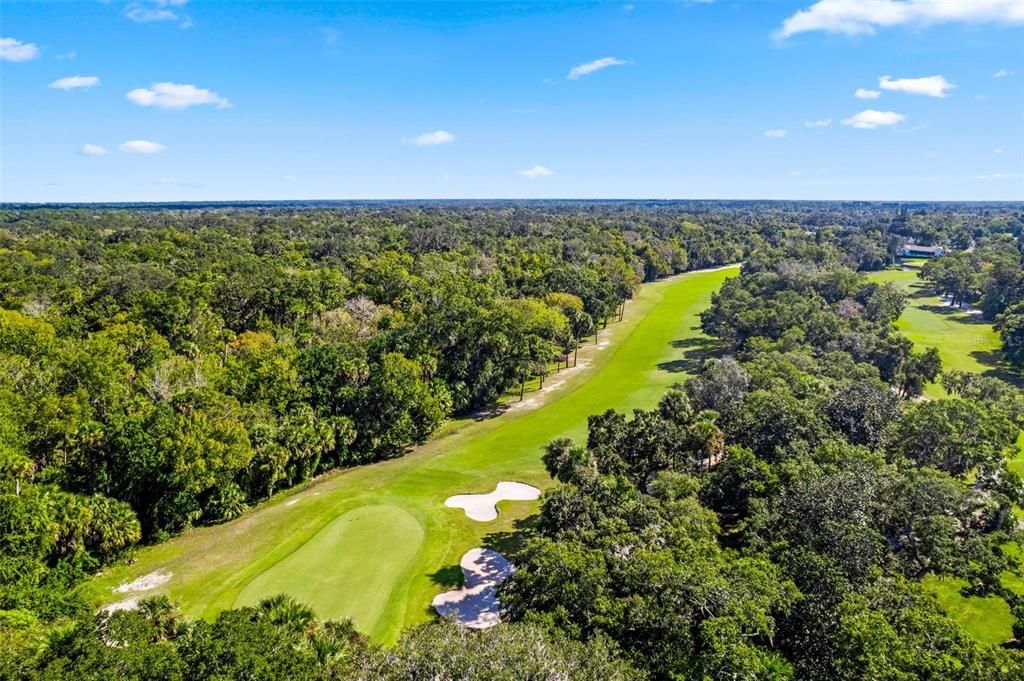 合同活跃: $925,000 (4 贝兹, 3 浴室, 2516 平方英尺)