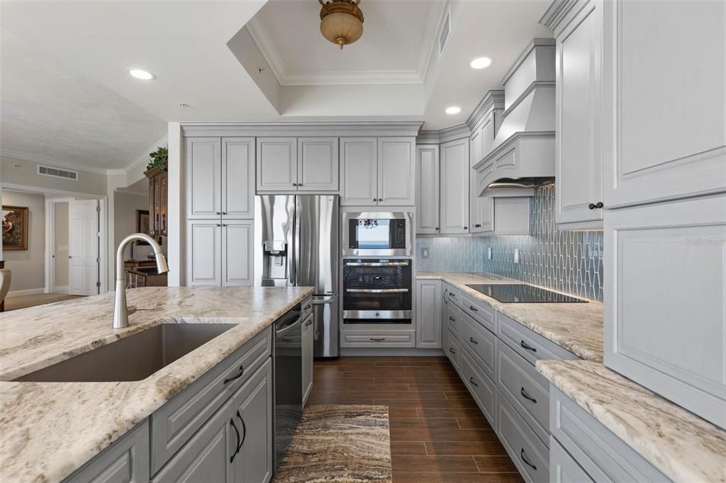 Active With Contract: $1,677,000 (4 beds, 3 baths, 2690 Square Feet)