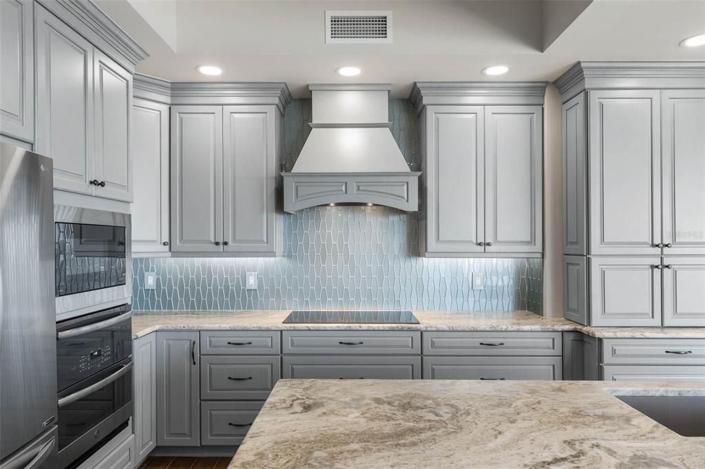 Active With Contract: $1,677,000 (4 beds, 3 baths, 2690 Square Feet)