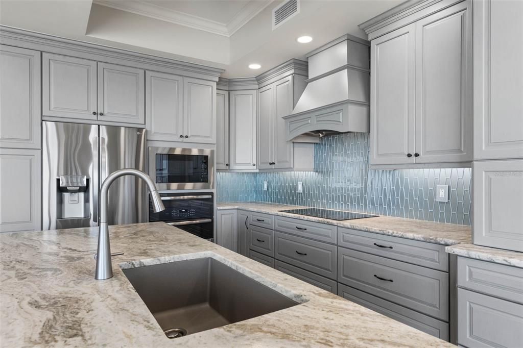 Active With Contract: $1,677,000 (4 beds, 3 baths, 2690 Square Feet)