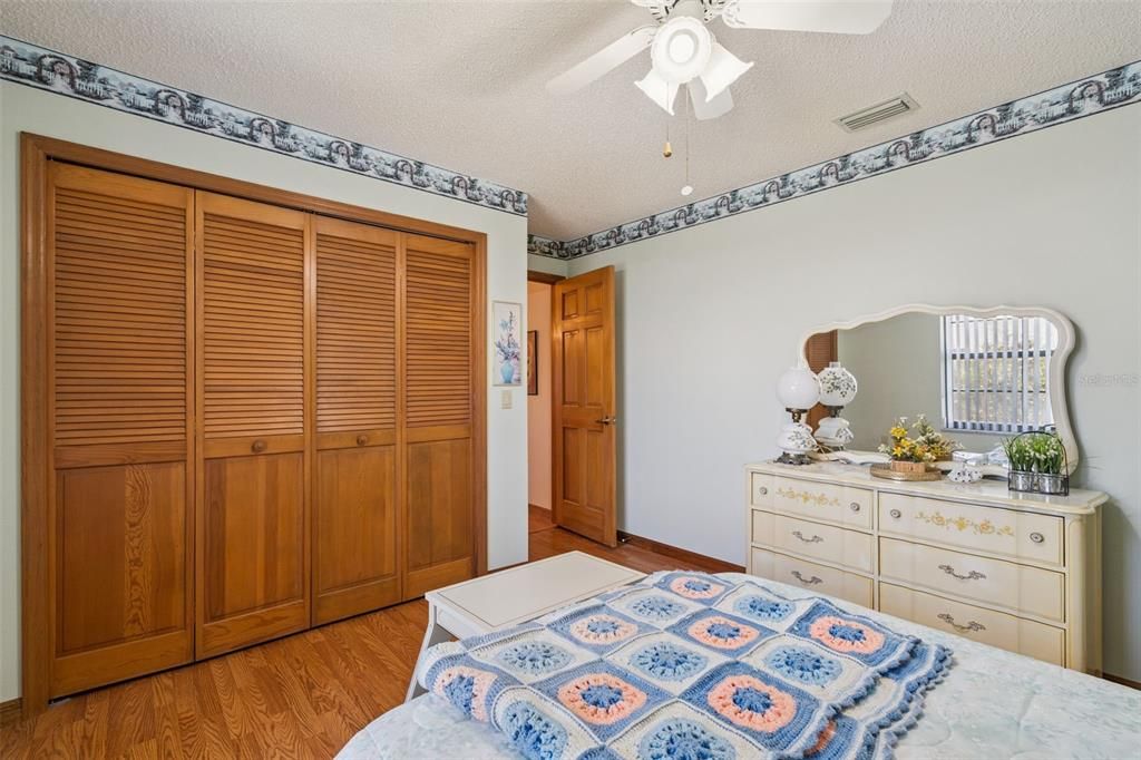 Active With Contract: $350,000 (3 beds, 2 baths, 1990 Square Feet)