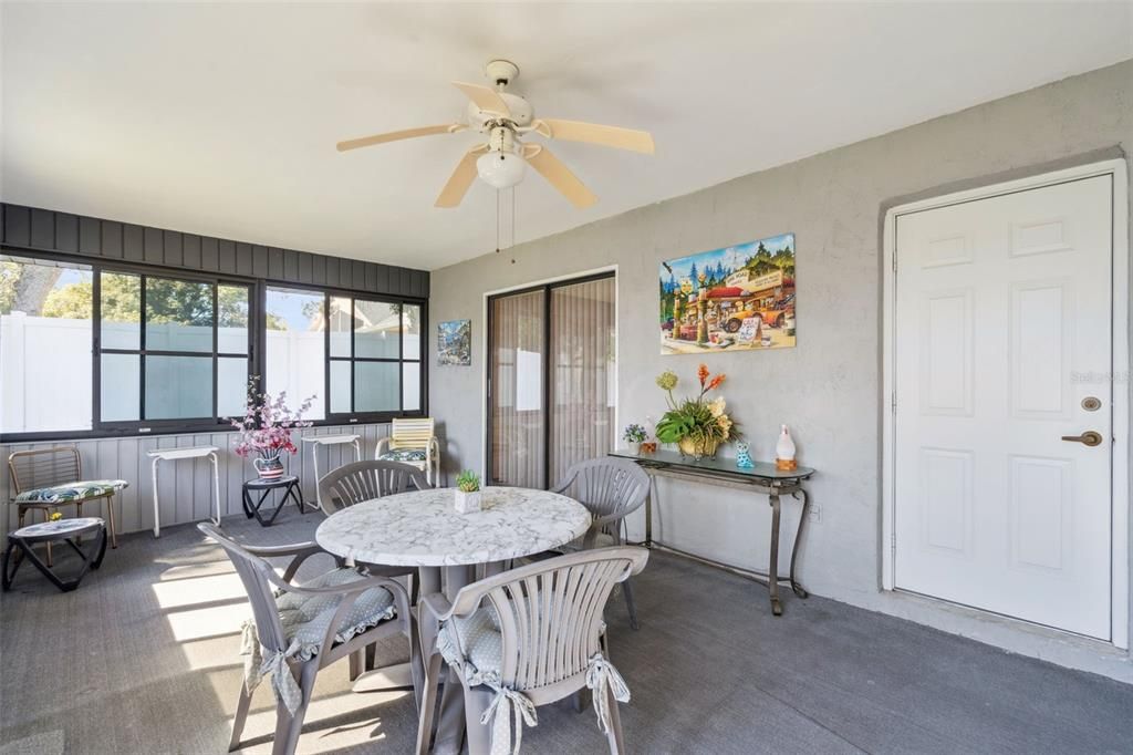 Active With Contract: $350,000 (3 beds, 2 baths, 1990 Square Feet)