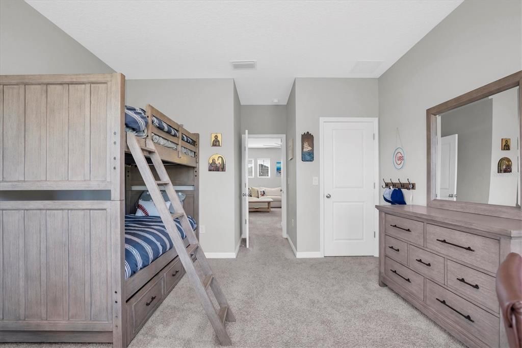 待售: $825,000 (5 贝兹, 4 浴室, 3422 平方英尺)