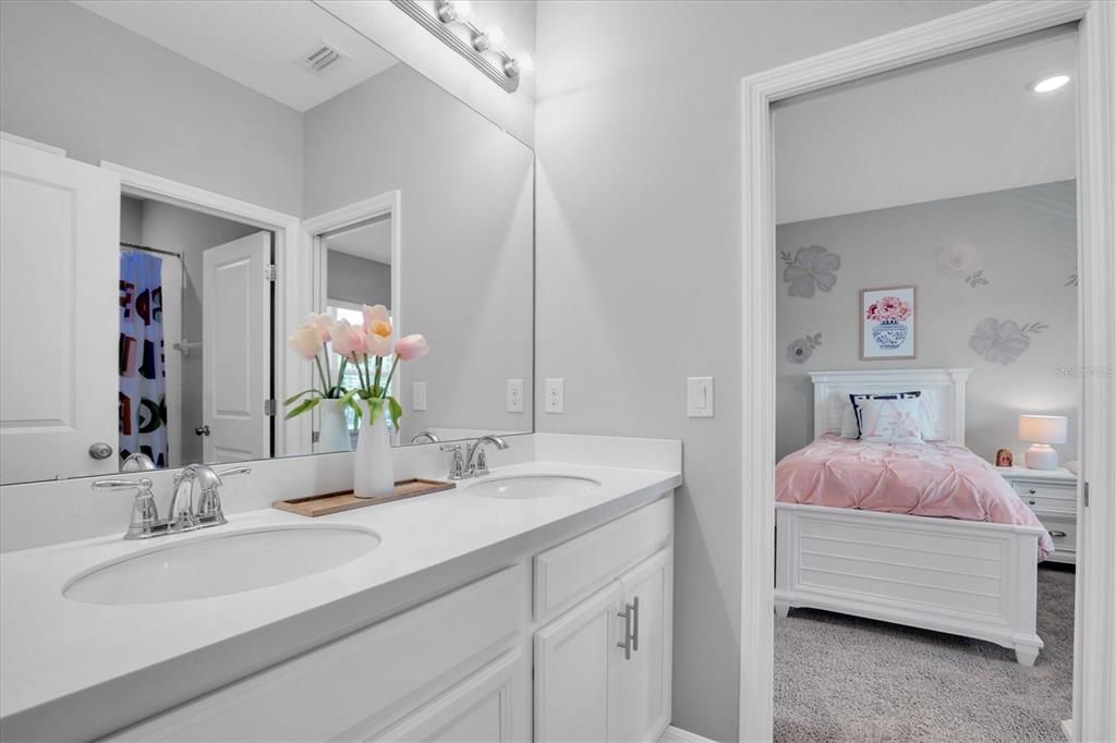 待售: $825,000 (5 贝兹, 4 浴室, 3422 平方英尺)