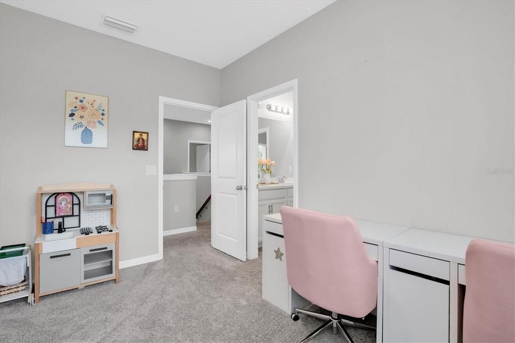 待售: $825,000 (5 贝兹, 4 浴室, 3422 平方英尺)