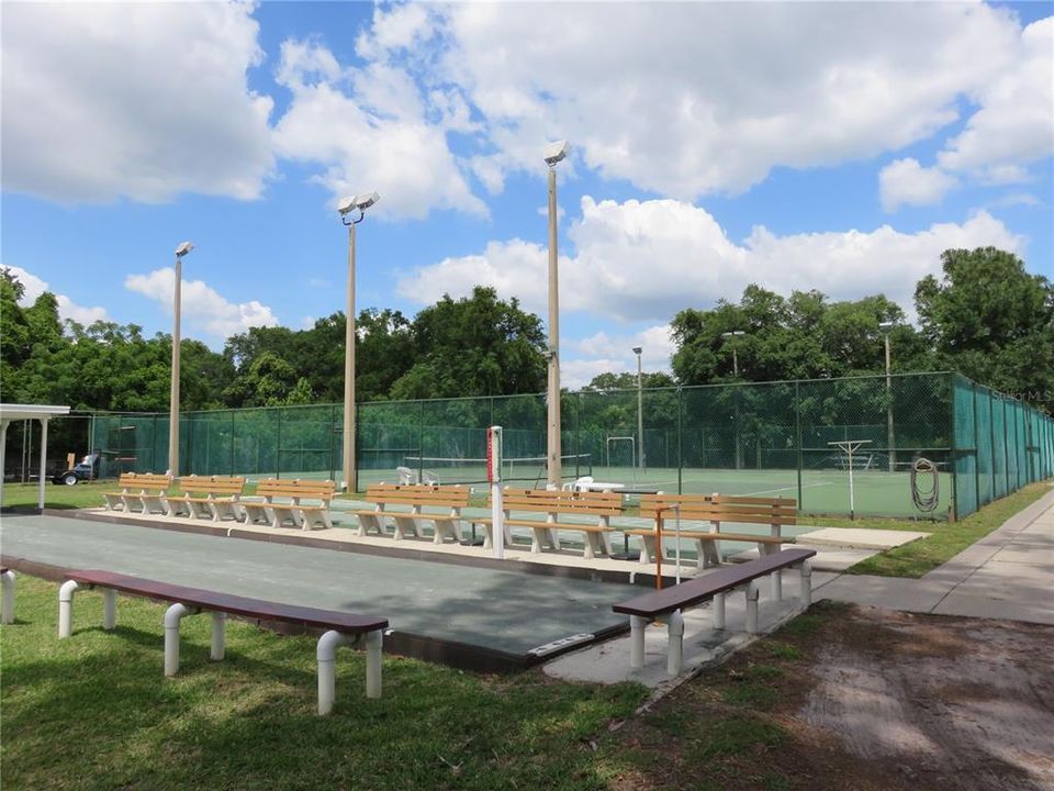 For Rent: $1,295 (2 beds, 2 baths, 935 Square Feet)