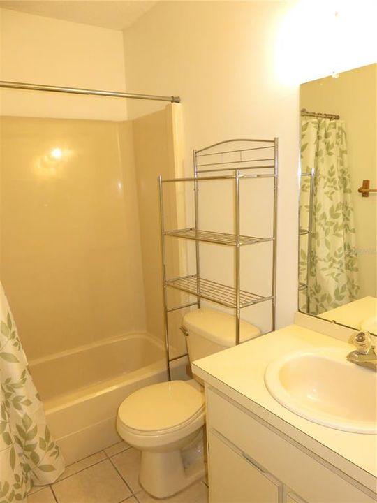 For Rent: $1,295 (2 beds, 2 baths, 935 Square Feet)