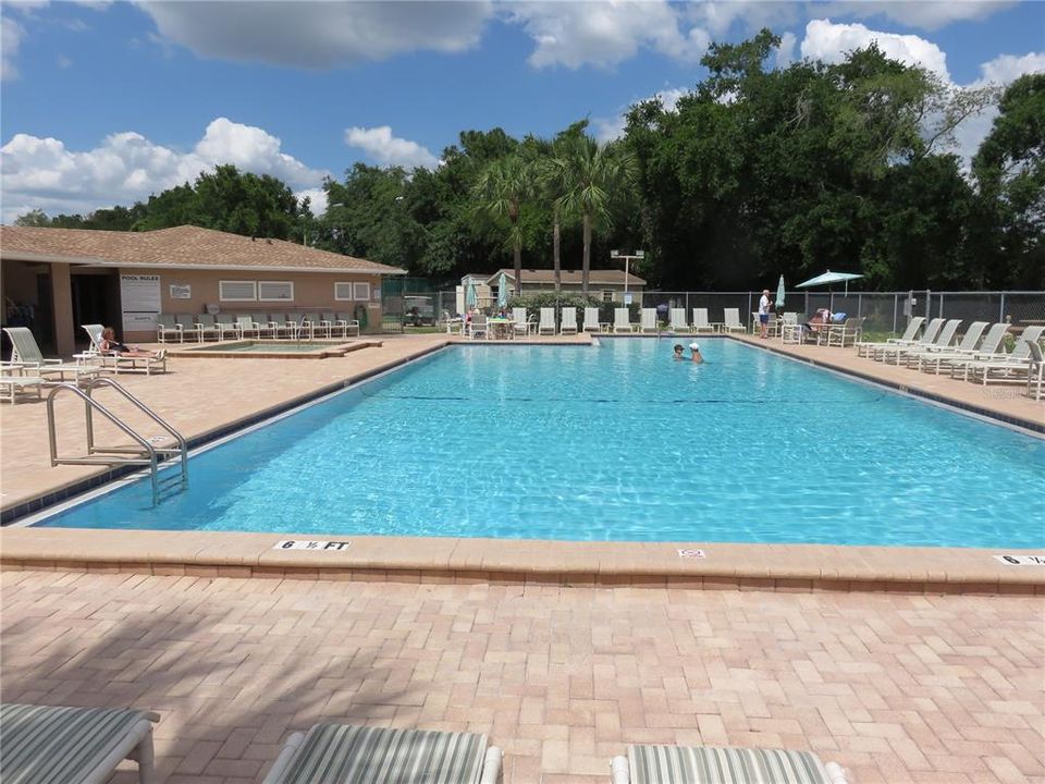 For Rent: $1,295 (2 beds, 2 baths, 935 Square Feet)