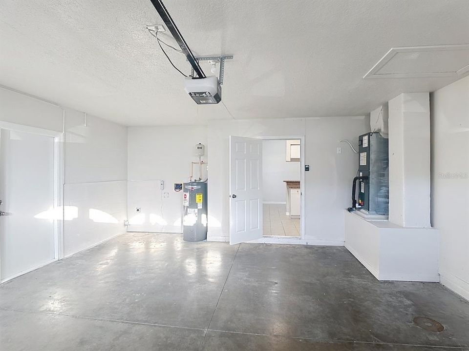 For Sale: $327,200 (3 beds, 2 baths, 1260 Square Feet)