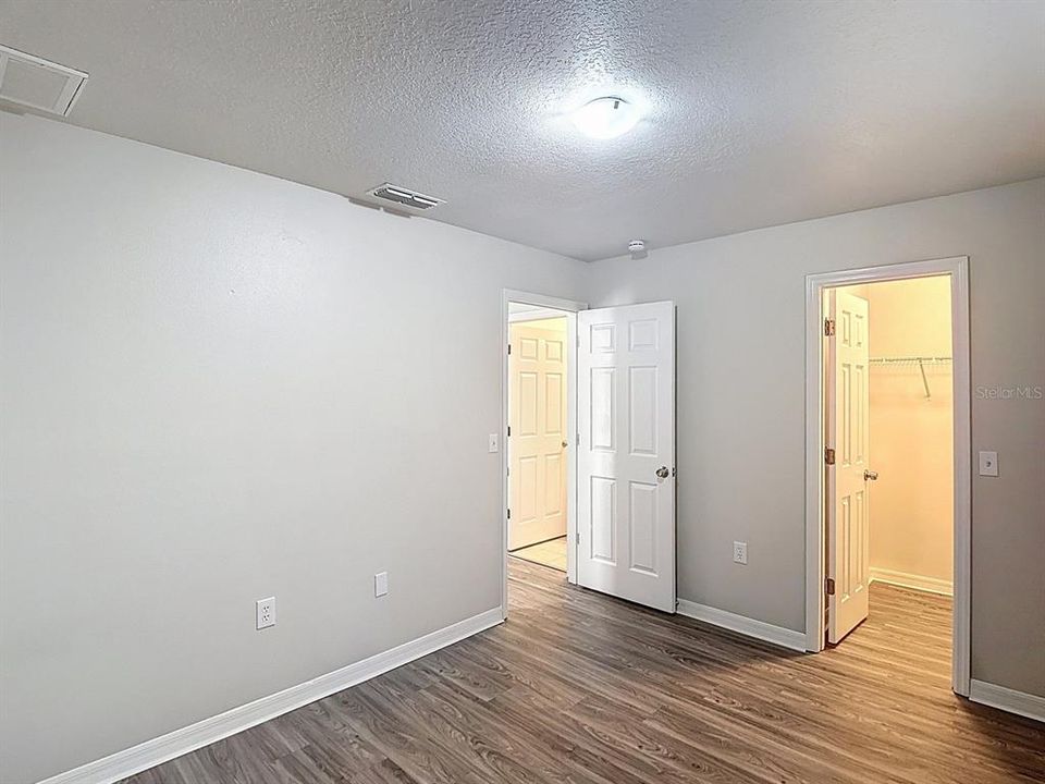 For Sale: $327,200 (3 beds, 2 baths, 1260 Square Feet)
