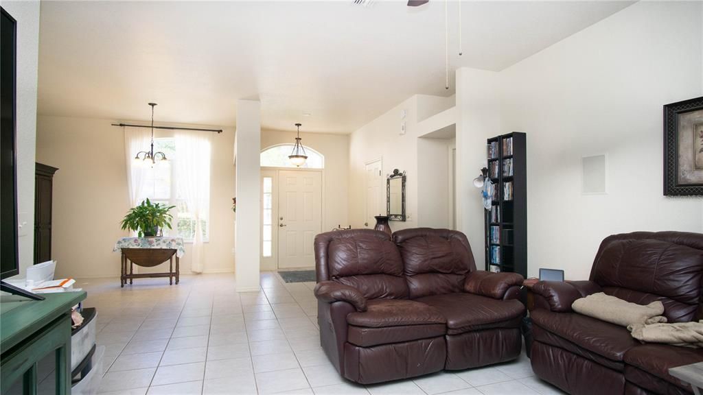 For Sale: $389,000 (3 beds, 2 baths, 2427 Square Feet)