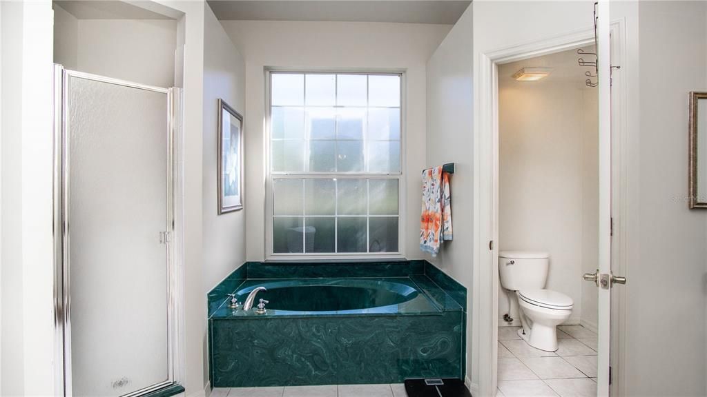 For Sale: $389,000 (3 beds, 2 baths, 2427 Square Feet)