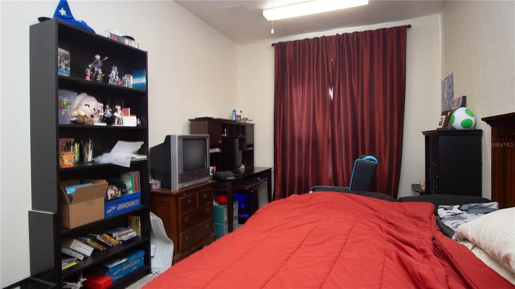 For Sale: $389,000 (3 beds, 2 baths, 2427 Square Feet)