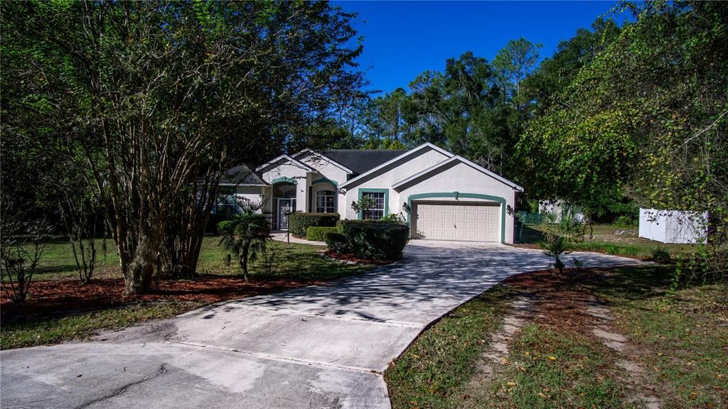 For Sale: $389,000 (3 beds, 2 baths, 2427 Square Feet)