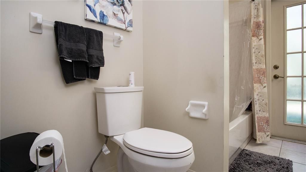 For Sale: $389,000 (3 beds, 2 baths, 2427 Square Feet)