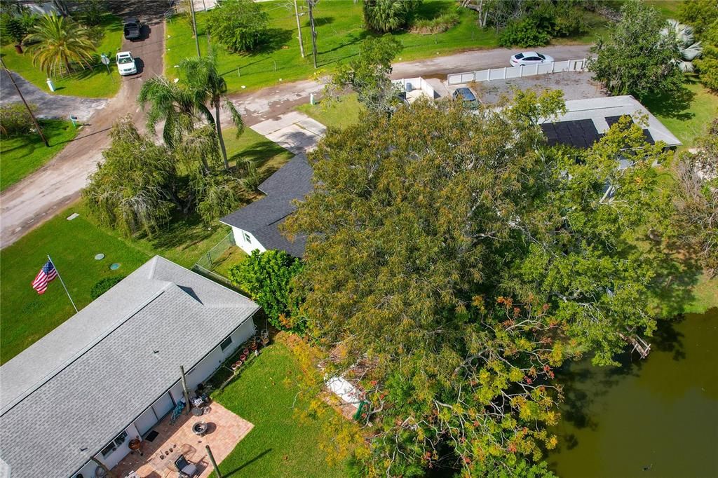 For Sale: $219,900 (2 beds, 1 baths, 1012 Square Feet)