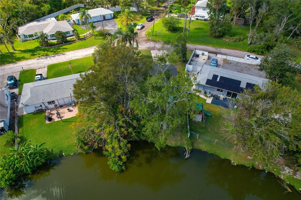 For Sale: $219,900 (2 beds, 1 baths, 1012 Square Feet)