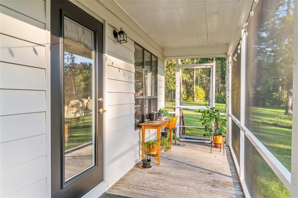 待售: $375,000 (2 贝兹, 2 浴室, 1144 平方英尺)