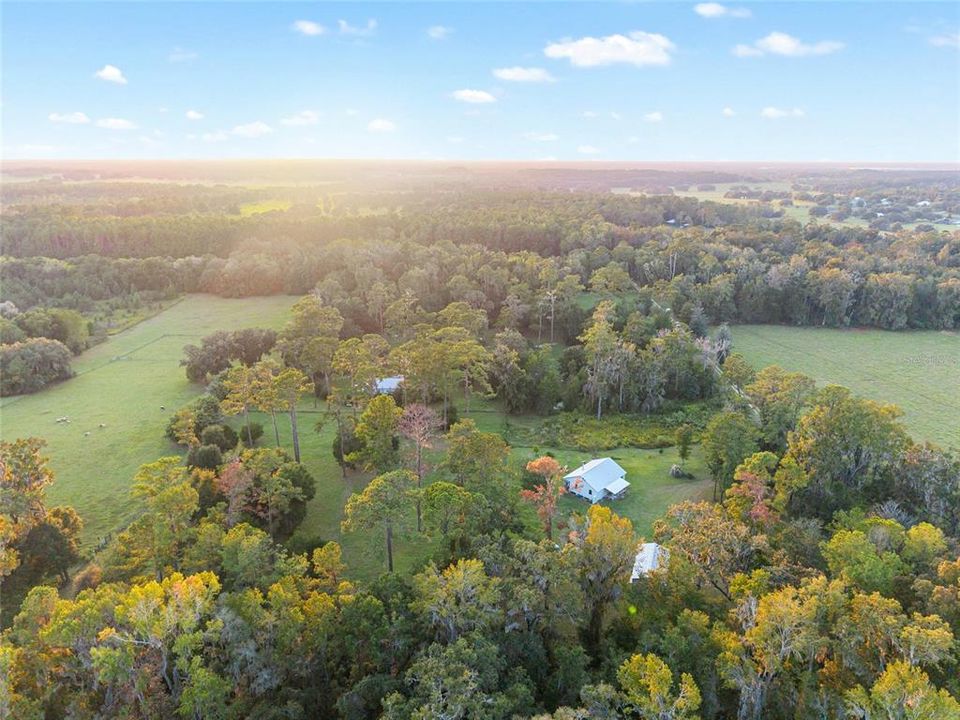 待售: $375,000 (2 贝兹, 2 浴室, 1144 平方英尺)