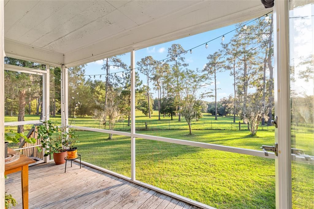 待售: $375,000 (2 贝兹, 2 浴室, 1144 平方英尺)